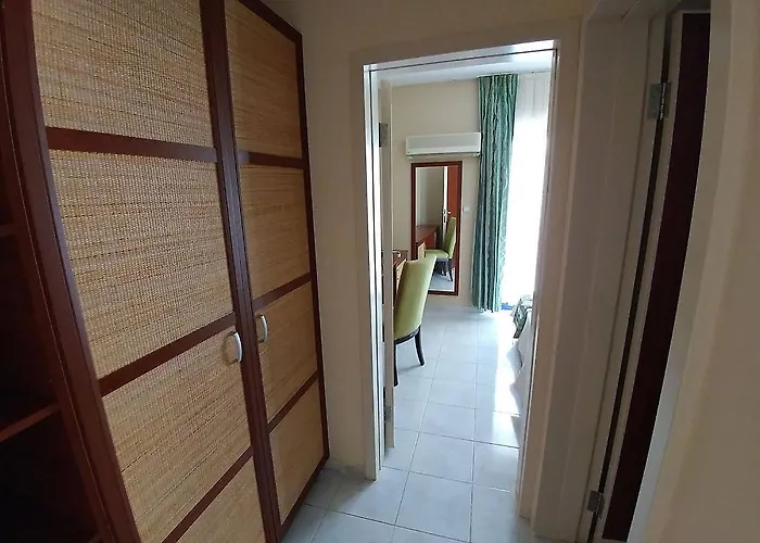 Blue Paradise Apart 말마리스