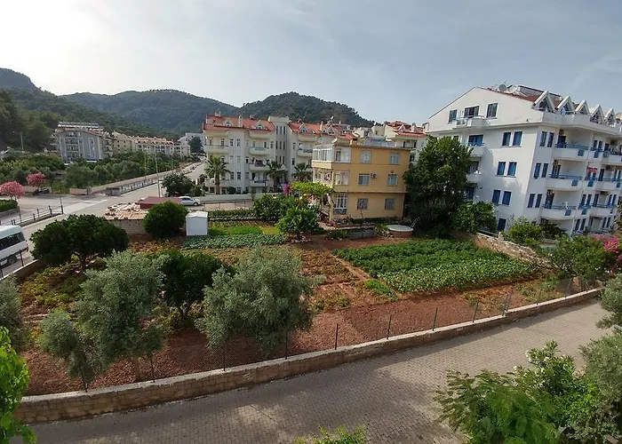 Lejlighedshotel Blue Paradise Apart 3*