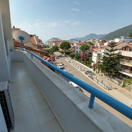 Ξενοδοχείο με διαμερίσματα Blue Paradise Apart