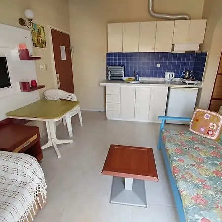 Ξενοδοχείο με διαμερίσματα Blue Paradise Apart 3*