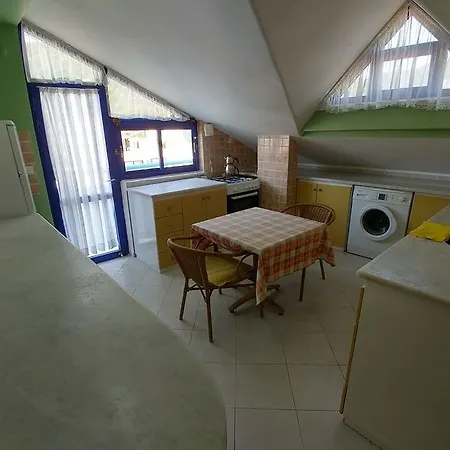 蓝色天堂阿帕特酒店 3* 马尔马里斯